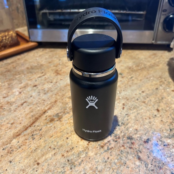 Hydro Flask Micro Mini Black Bottle - Picture 1 of 3